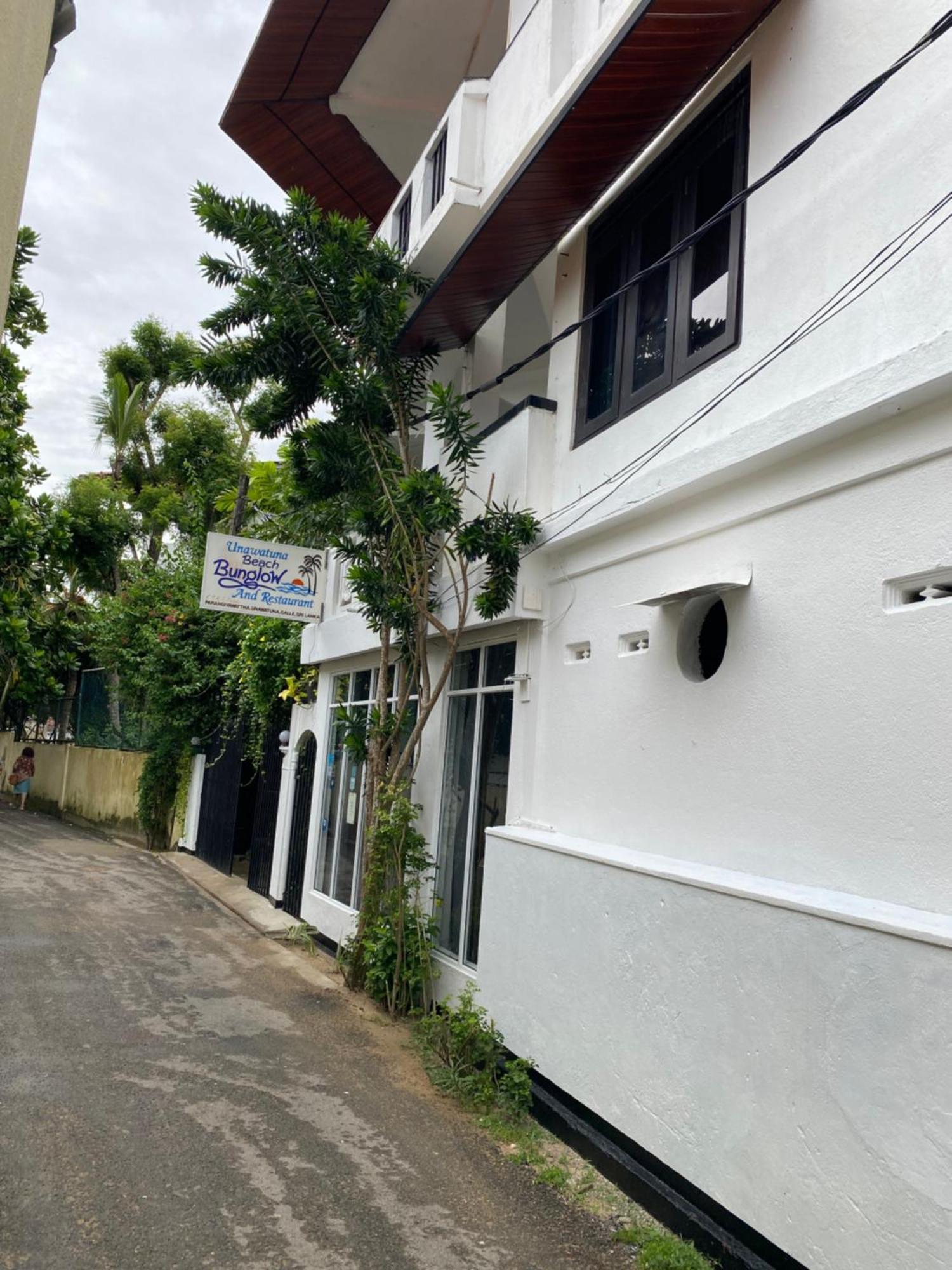 Unawatuna Beach Bungalow - Exterior photo